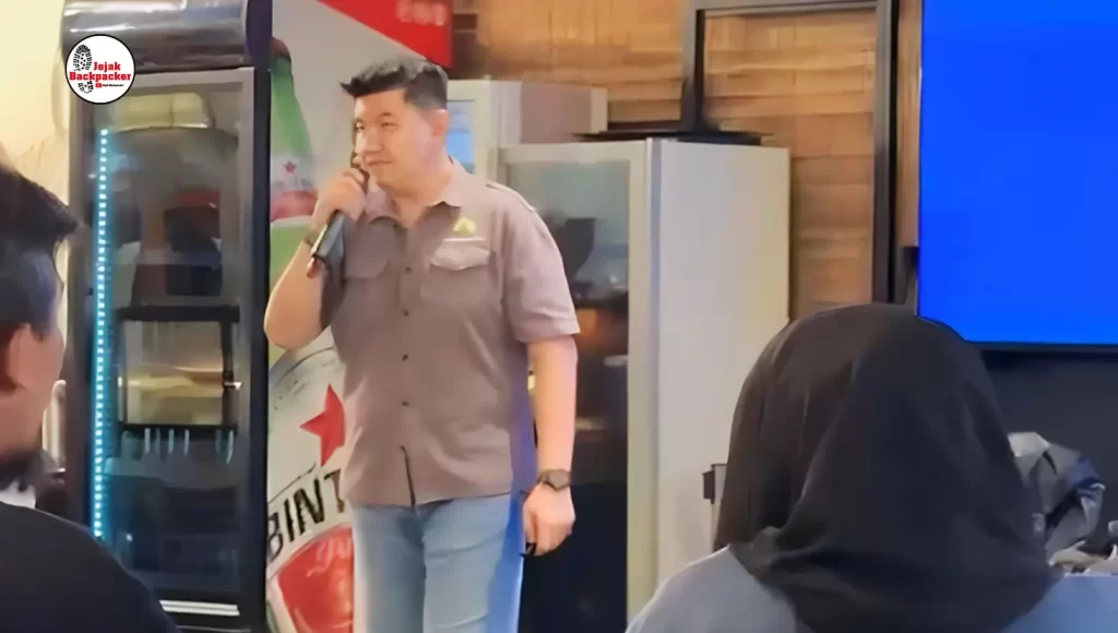 Direktur Outdoor Pro, Bapak Toto Sagitario