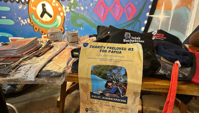 Lapak Bang Alley Jejak Backpacker