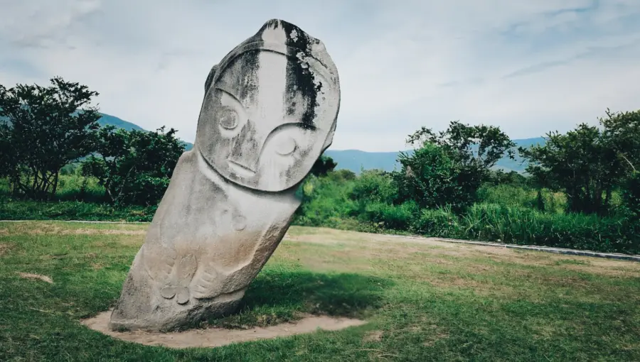Situs megalitikum Lembah Bada