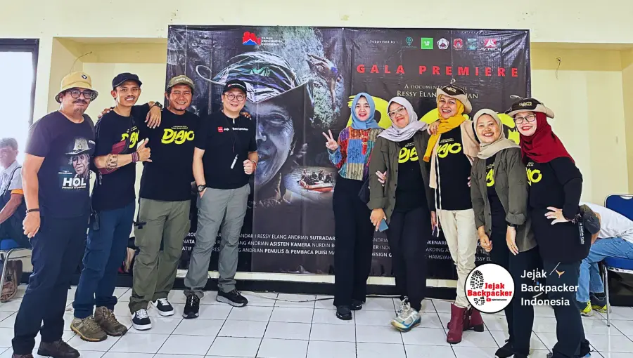 Tim Jejak Backpacker di Gala Premiere Film Djajo
