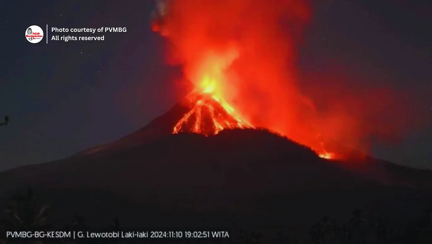 Foto erupsi Gunung Lewotobi bulan November