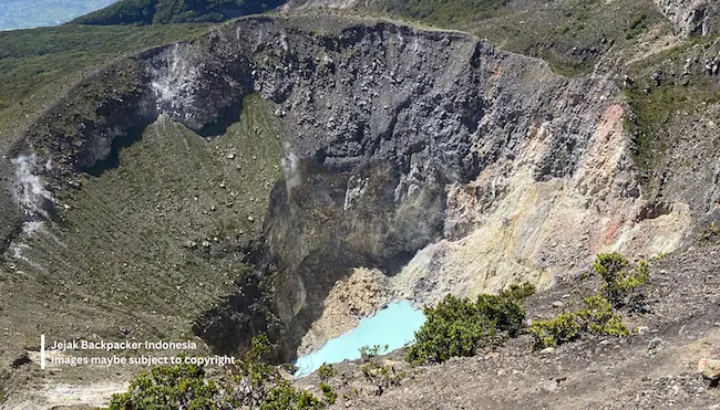 Kawah Gunung Gede pernah meletus