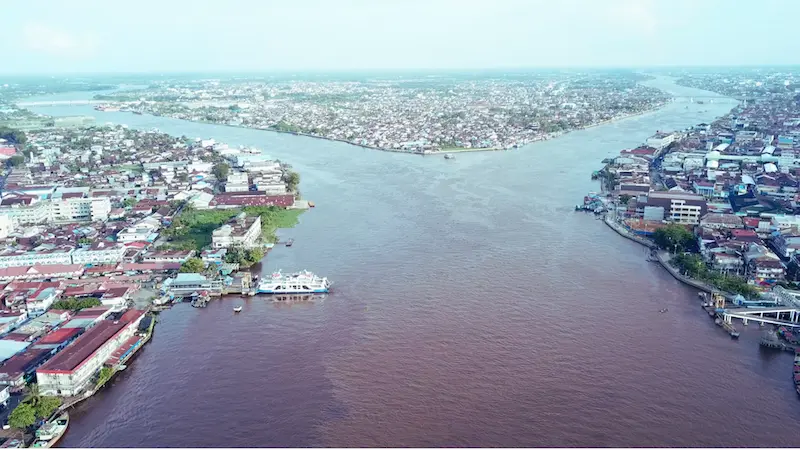 Foto aerial sungai Kapuas di Pontianak (foto: Yotutube CotoMKS)