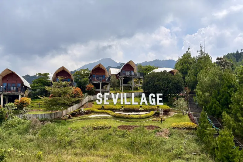 Rencanakan liburanmu ke Sevillage