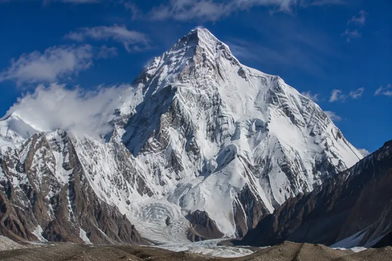 Gambar Gunung Broad Peak di Pakistan (Digenerate oleh AI)